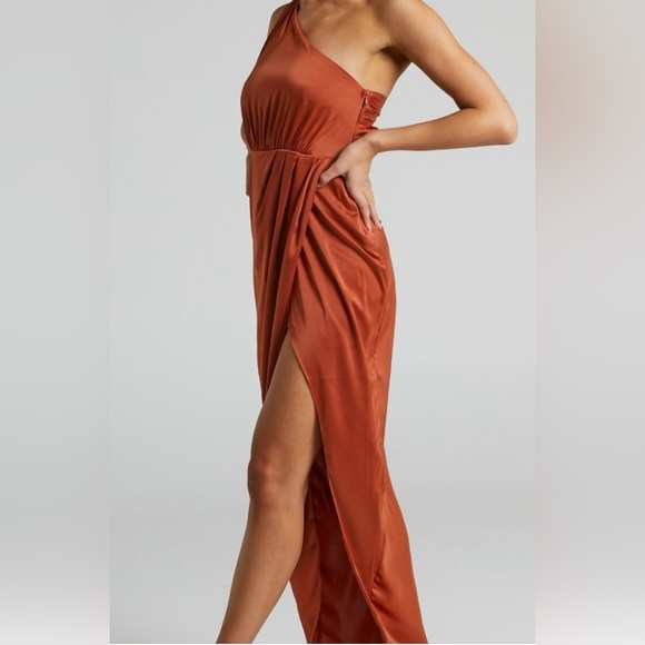 Showpo Genoise - Picture 2 of 4